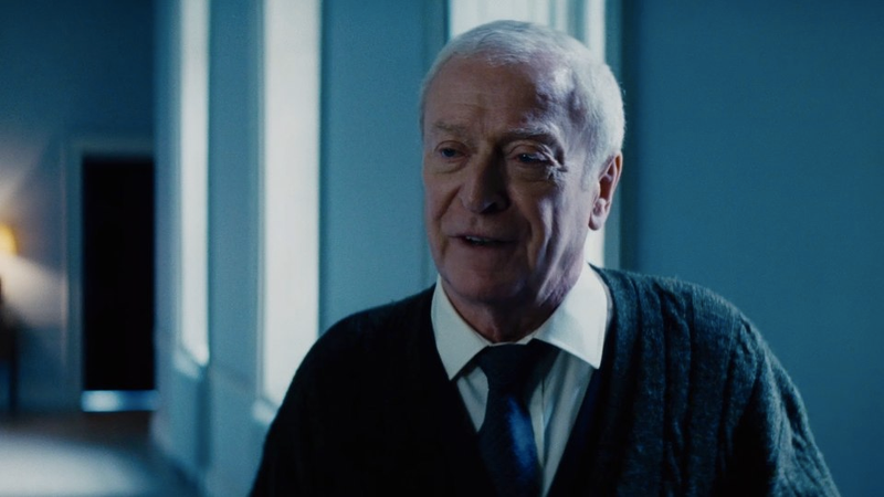 Illustration for article titled Dark Knight Rises trailer screencaps show just how bad it gets for Bruce Wayne